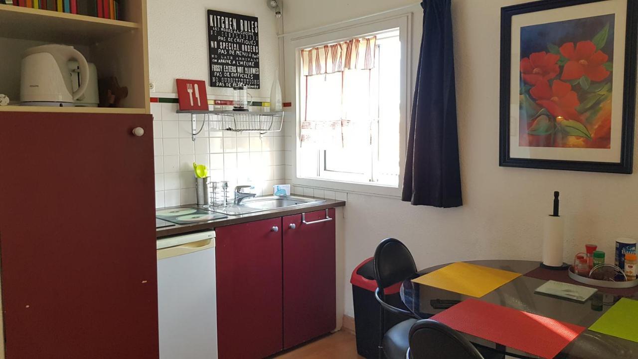 Un Pied A Terre Apartment Carcassonne Bagian luar foto