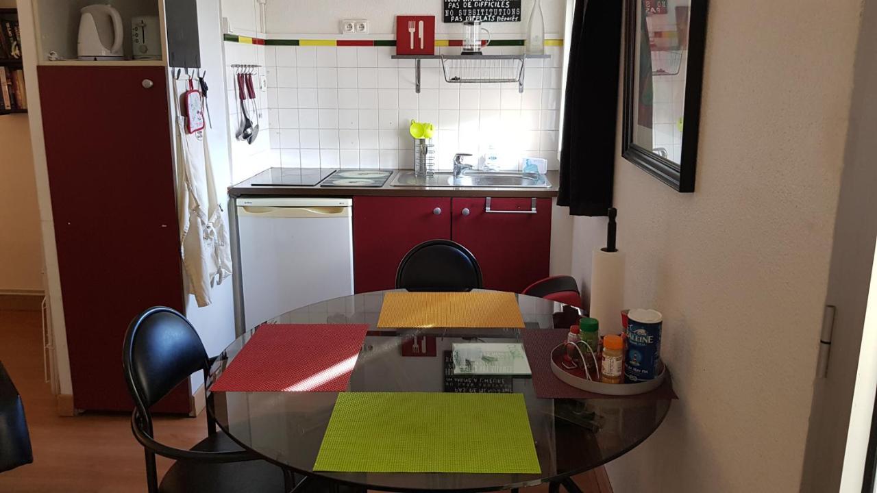 Un Pied A Terre Apartment Carcassonne Bagian luar foto